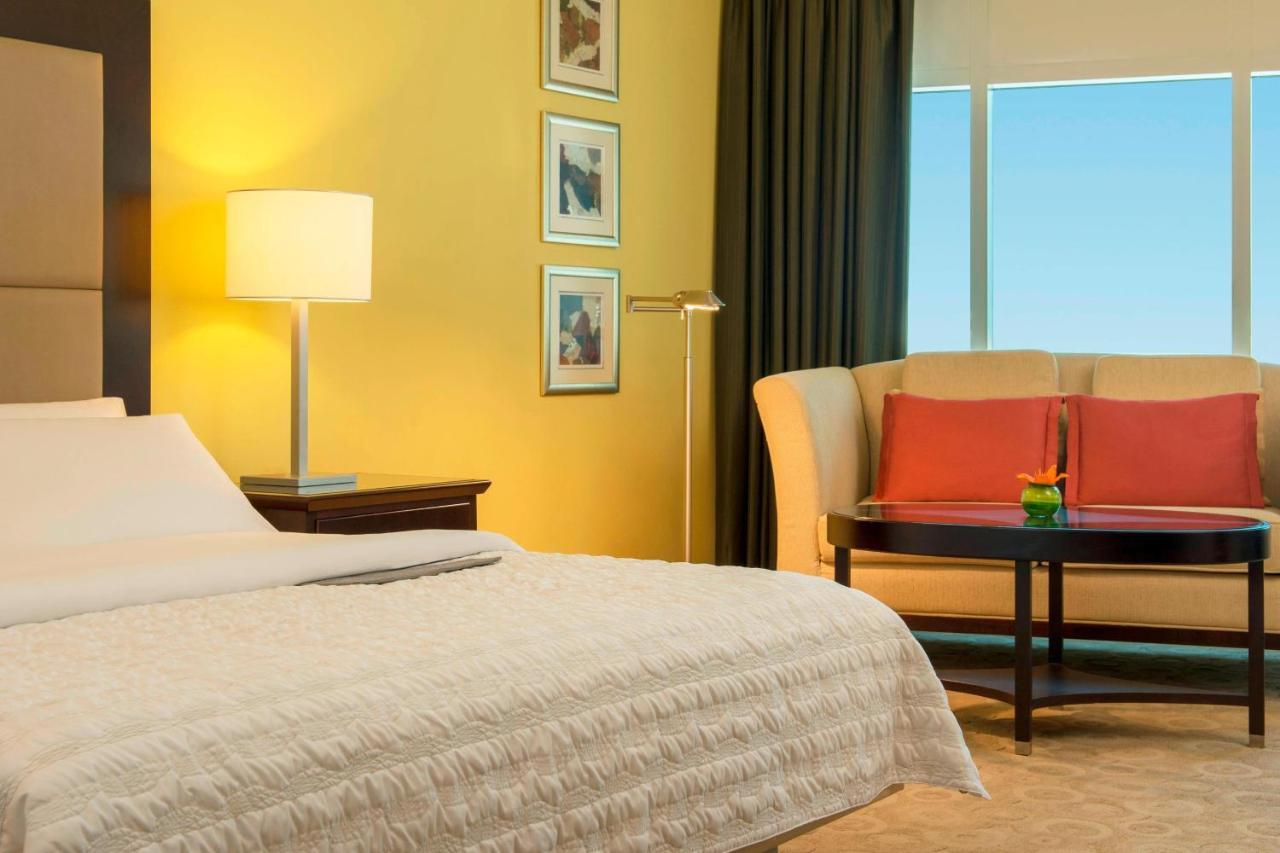 Le Royal Suite 1 Bedroom Suite 1 King