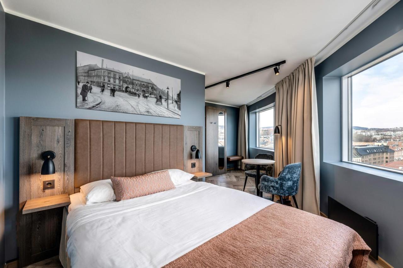 Small Double Room City View