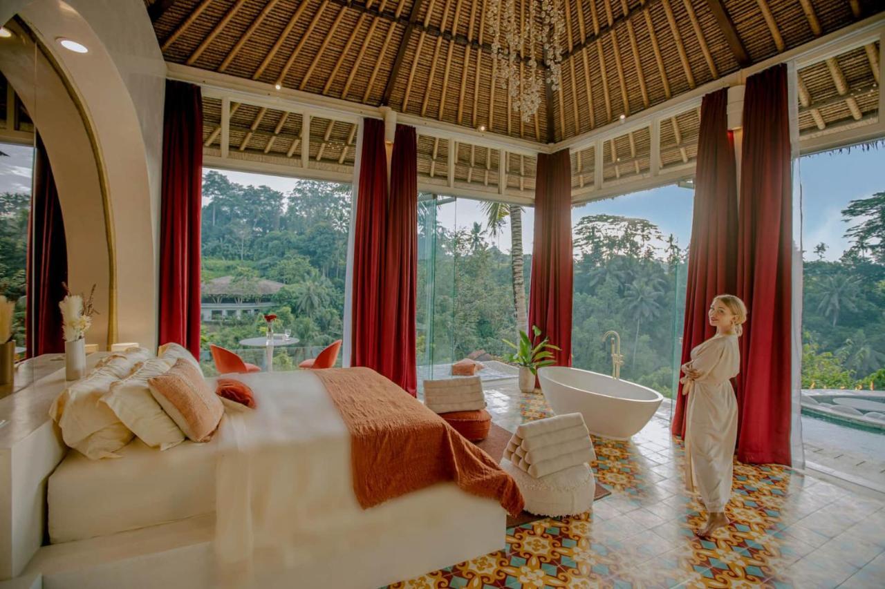 Deluxe Queen Suite