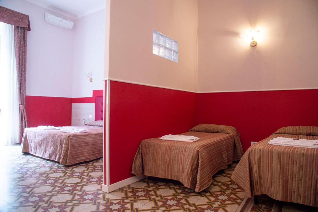 Quadruple Room Private Bathroom