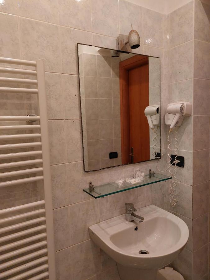 Camera Tripla con Bagno Privato Esterno