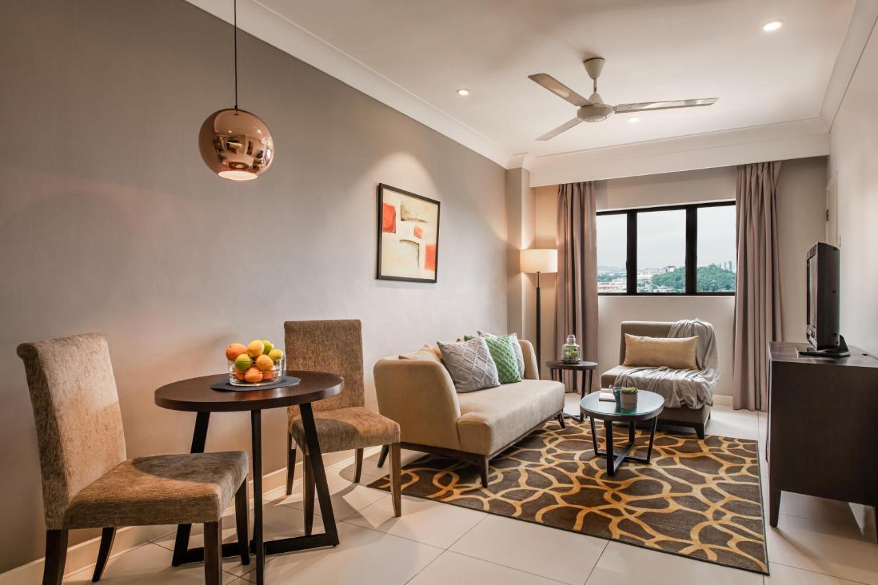 Three-Bedroom Premier Balcony