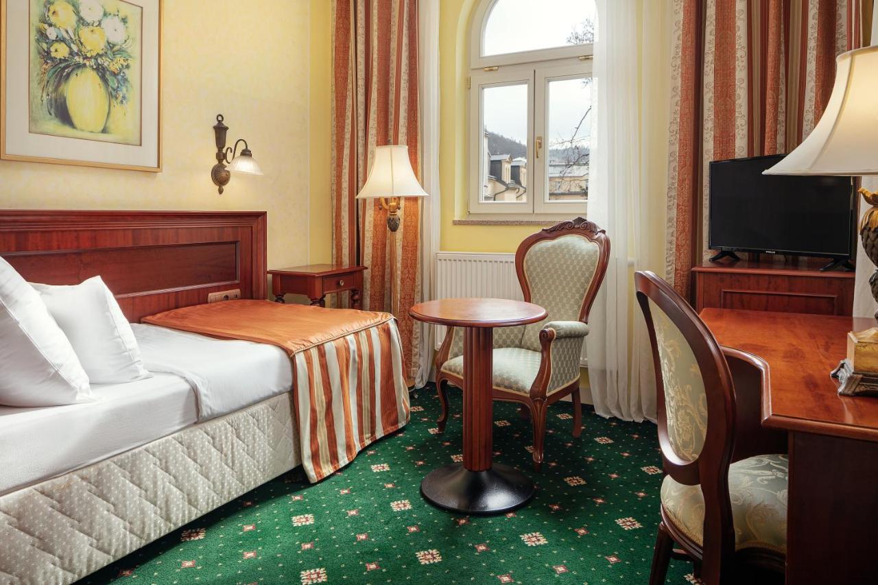 Single Room Relax