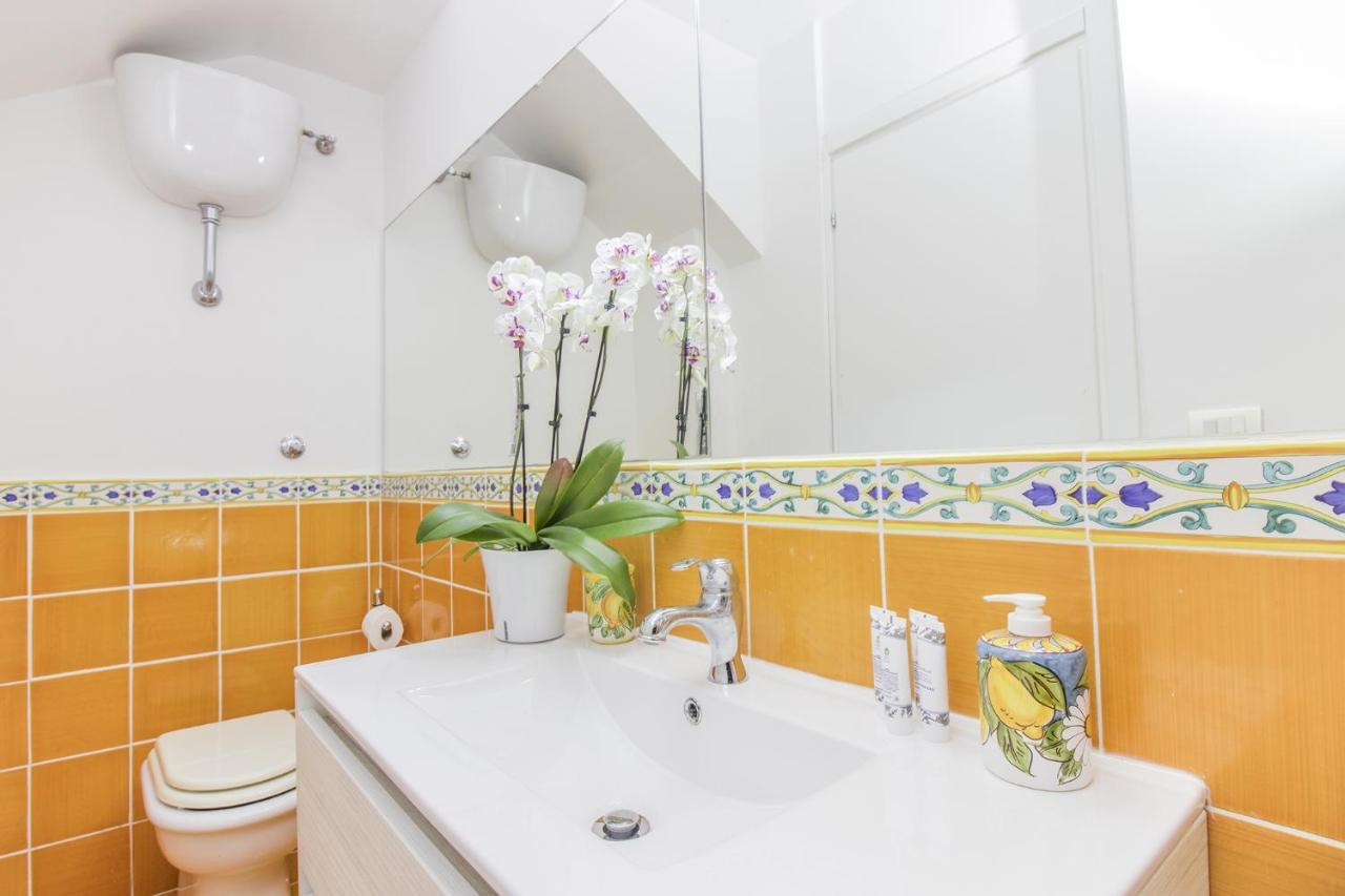 Camera Quadrupla con Vista Mare