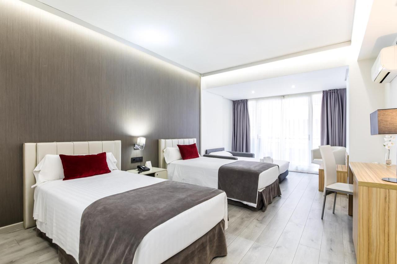 Camera Matrimoniale con Letto Supplementare