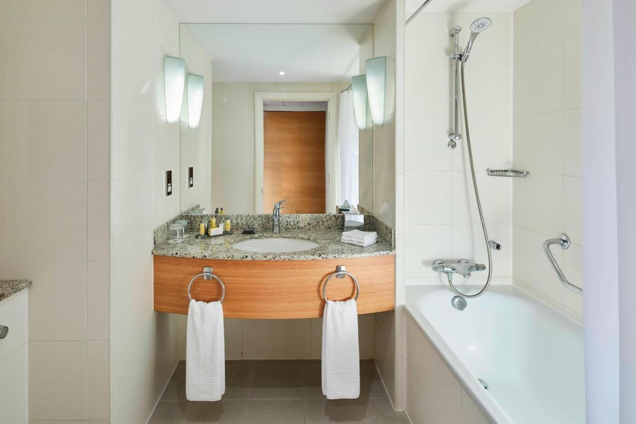 Superior King Room Quayside