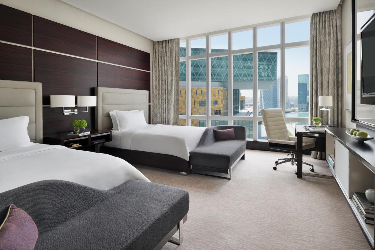 Manor Club Twin Room Waterfront View