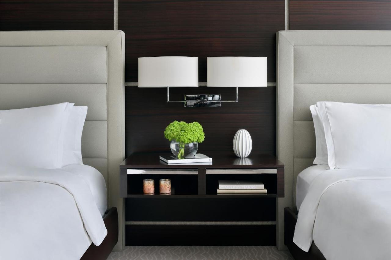 Manor Club Twin Room Waterfront View