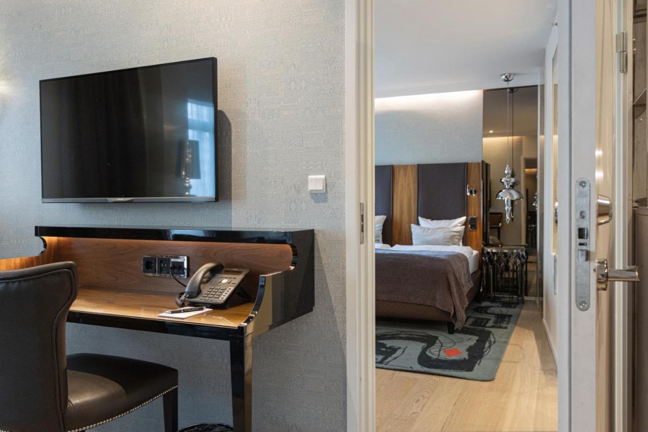 Deluxe Interconnecting Room