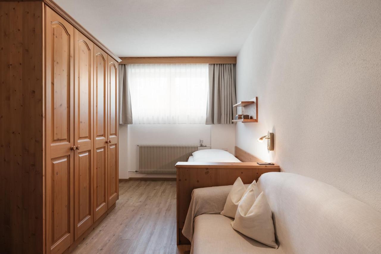 Single Room,1395112289:JPEG