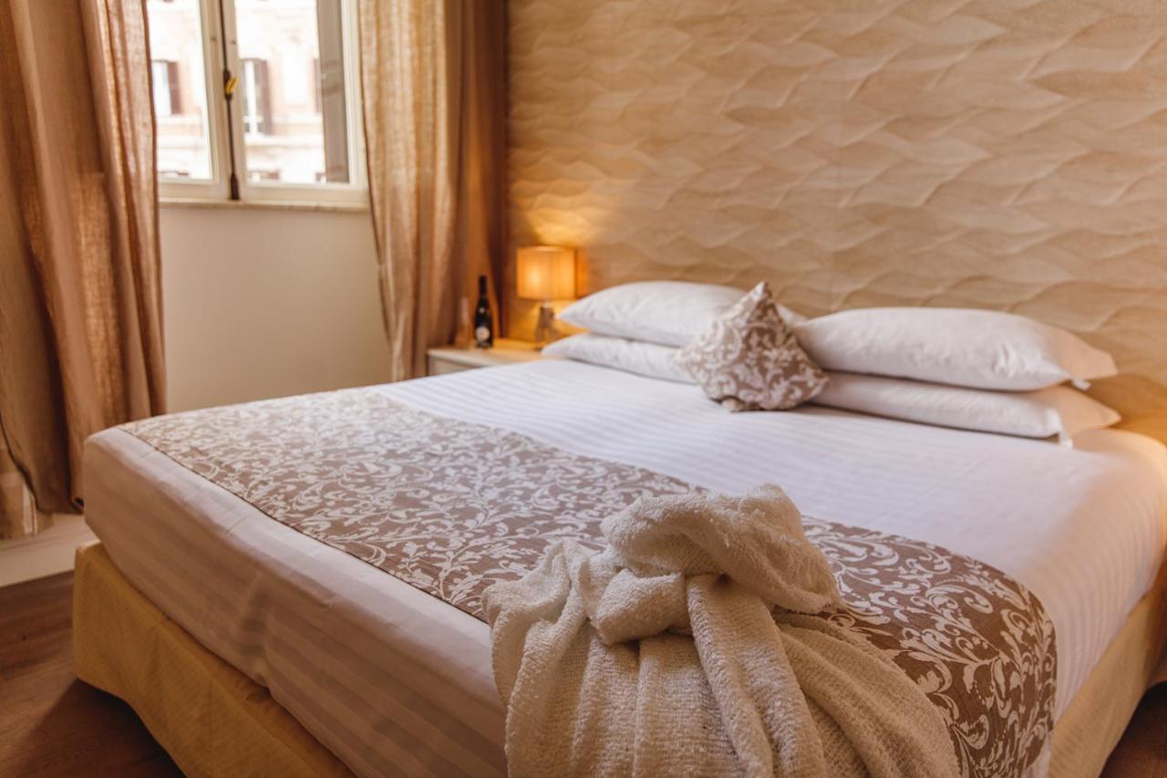 Deluxe Room,1396125326:JPEG