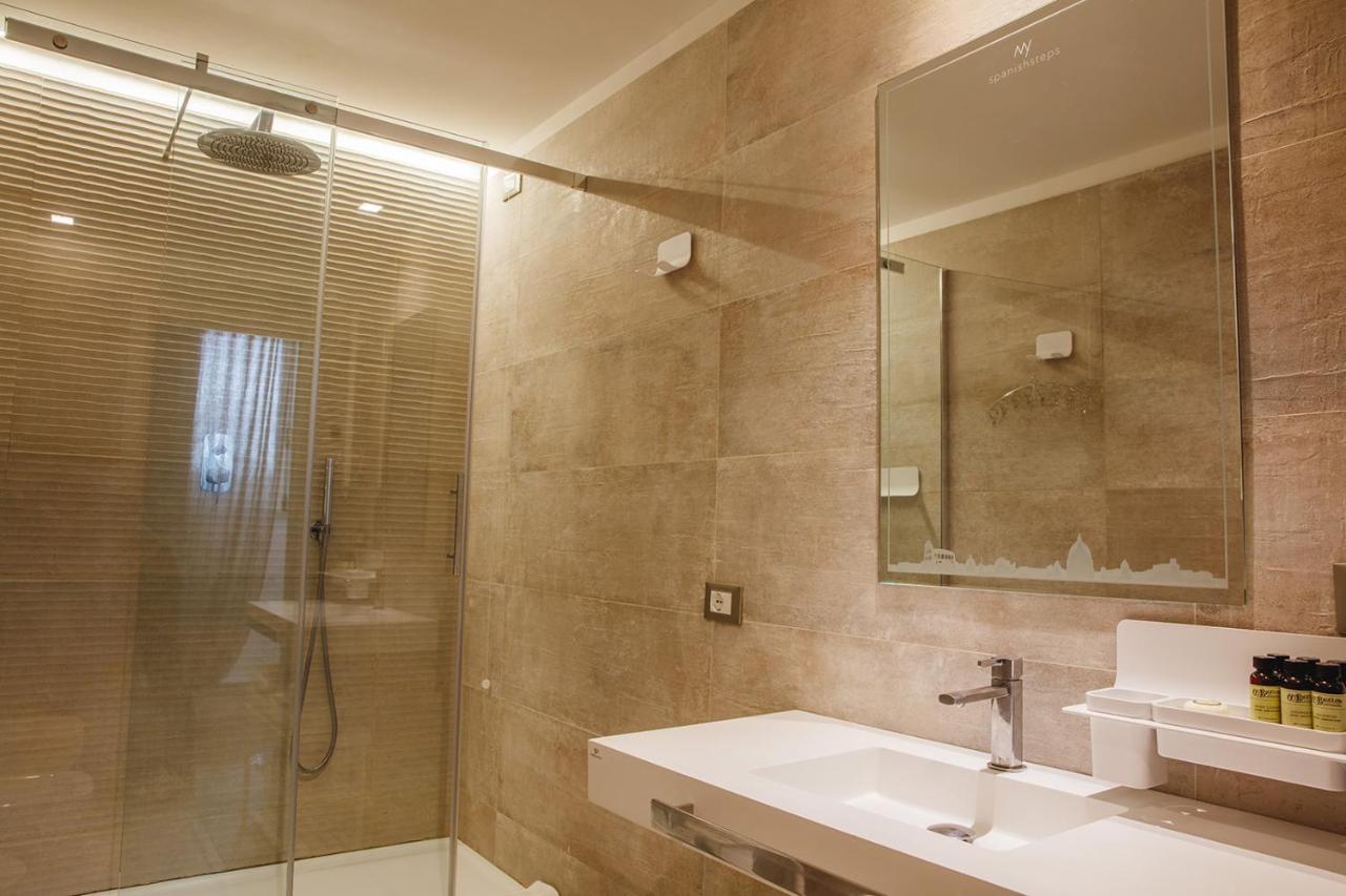 Junior Suite,1396130195:JPEG