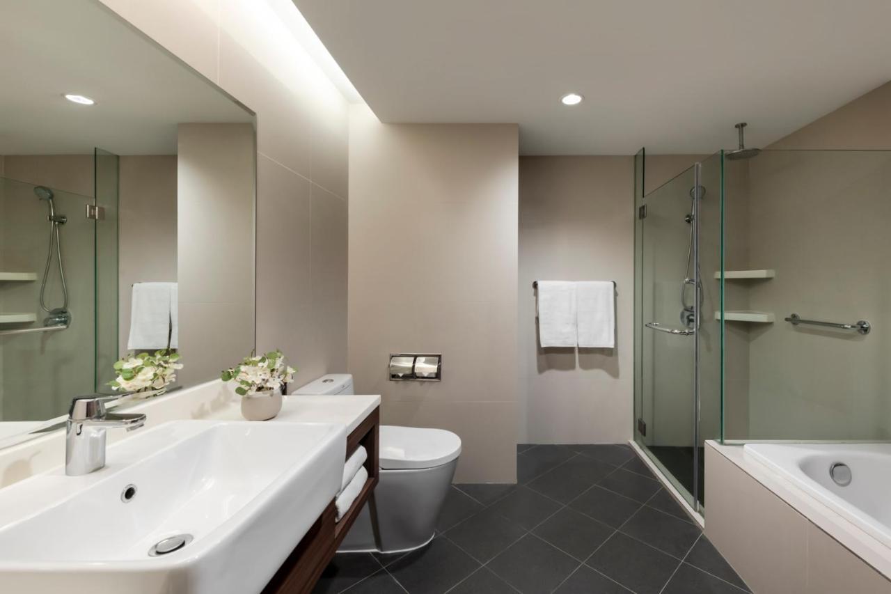 One-Bedroom Premier Twin