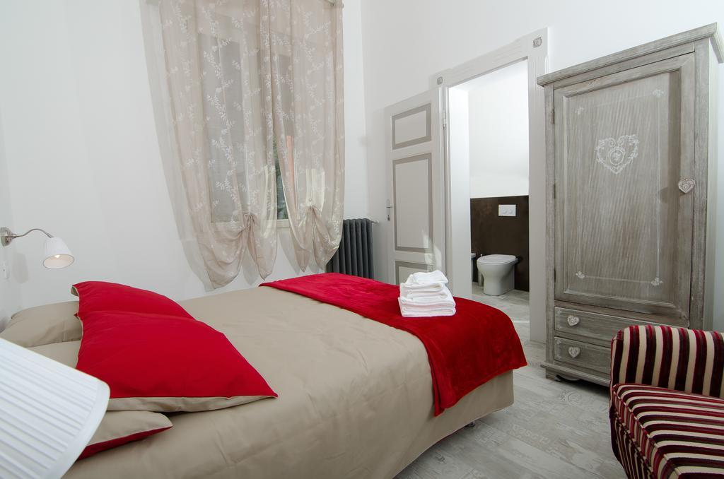 Camera Matrimoniale/Doppia con Letti Singoli con Bagno