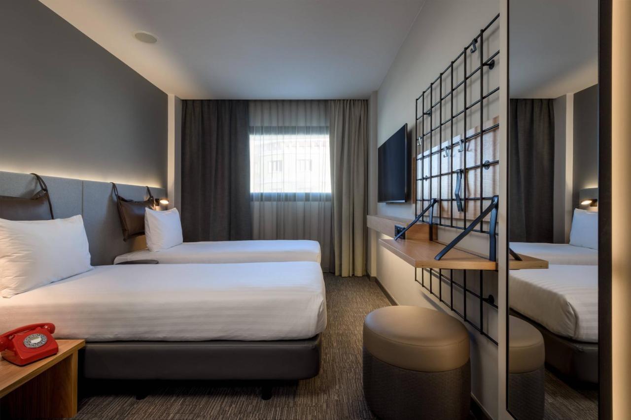 Moxy Sleeper Twin Room