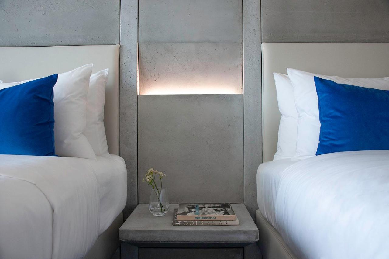 Room Two Double Beds