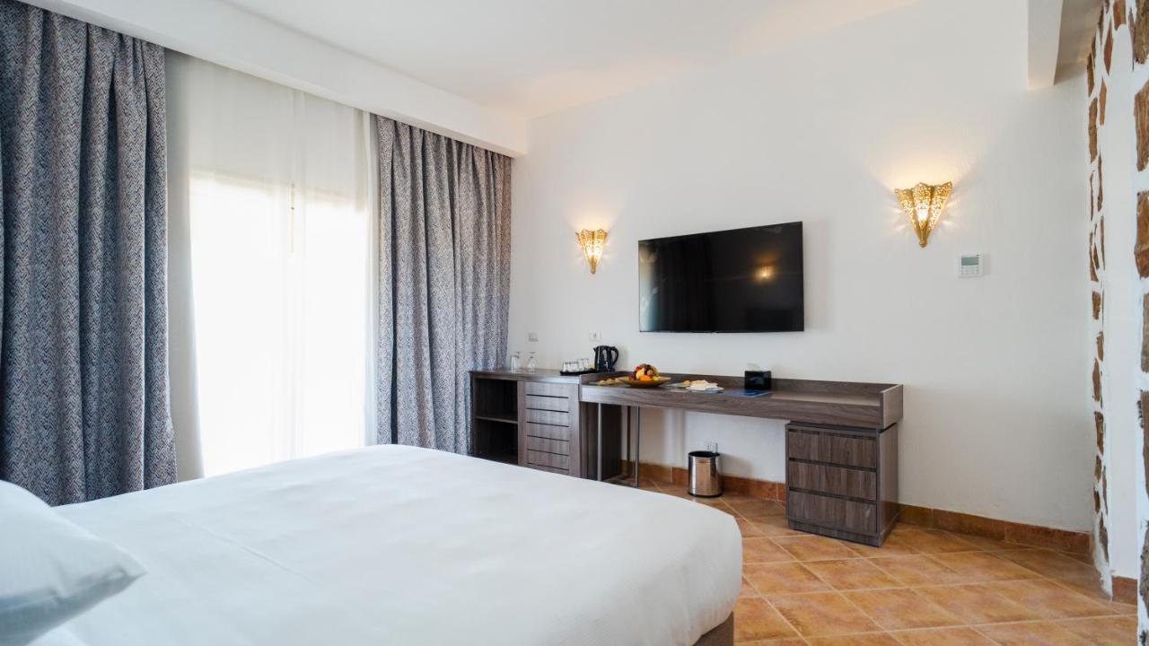 Deluxe Triple Room Egyptians Residents Only