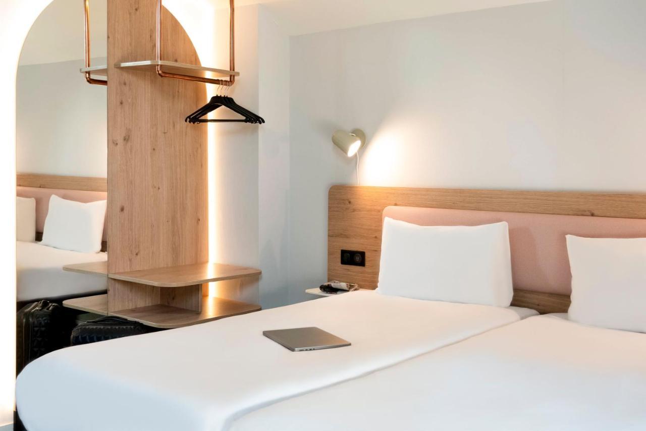 Standard Room Two Single Beds