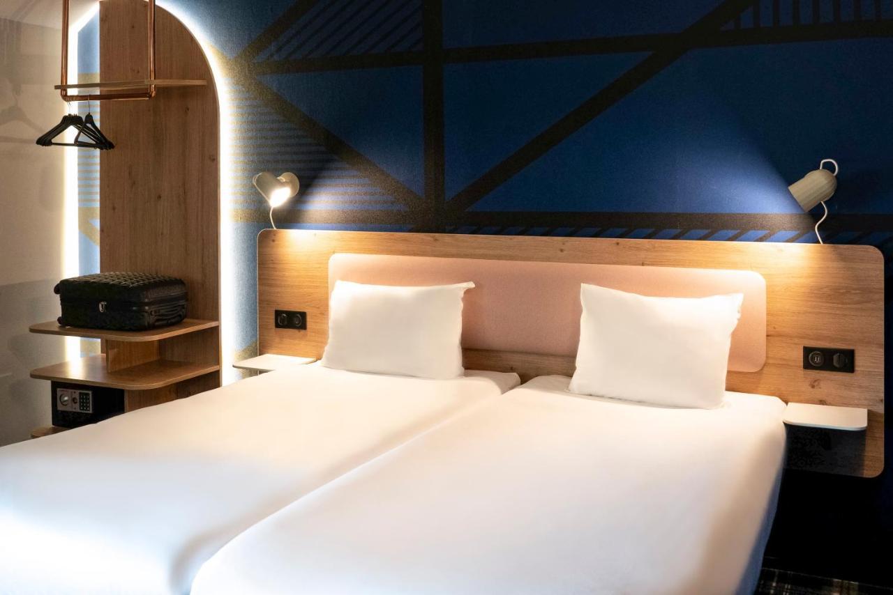 Standard Room Two Single Beds