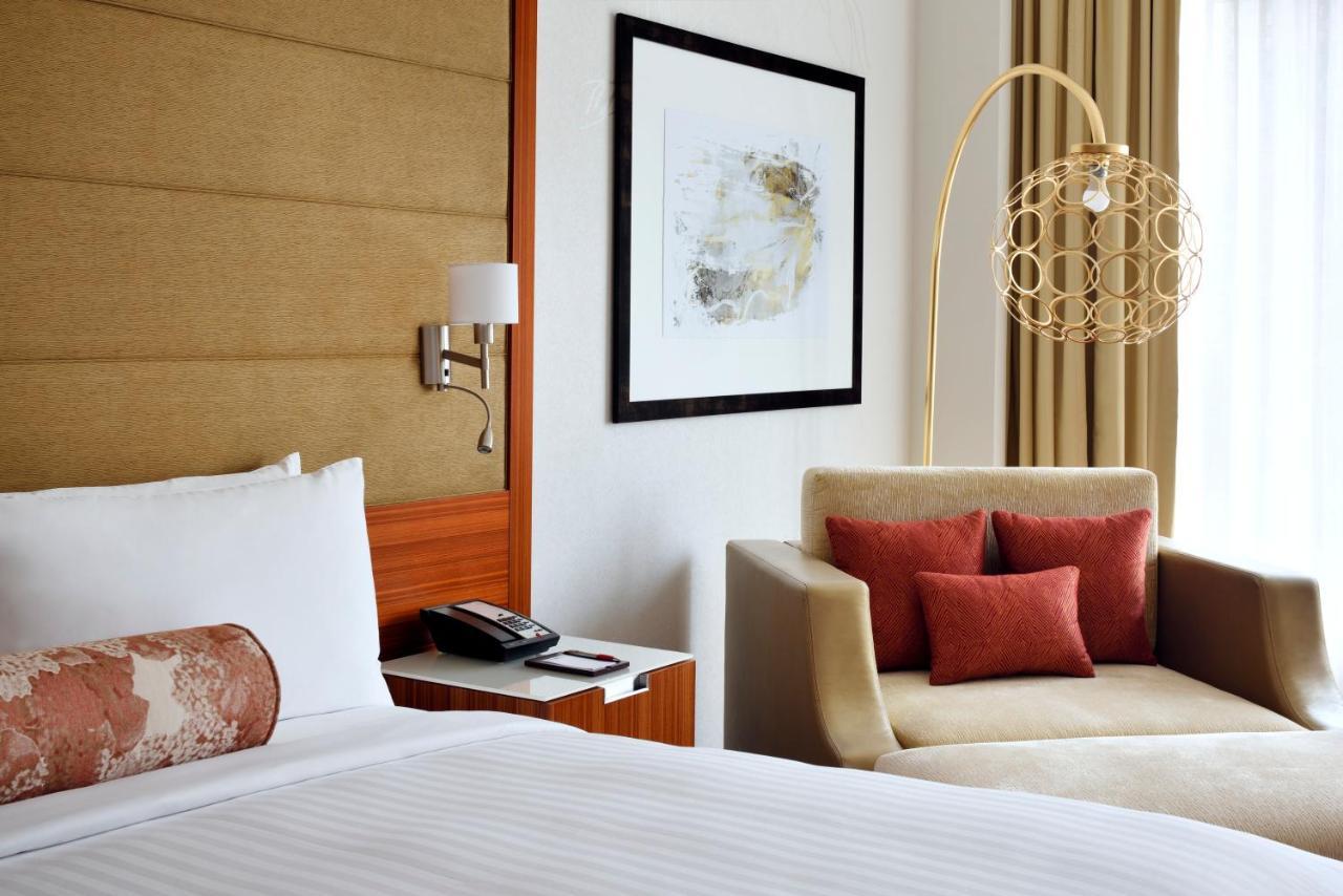 Deluxe Twin Guest room 2 Queen