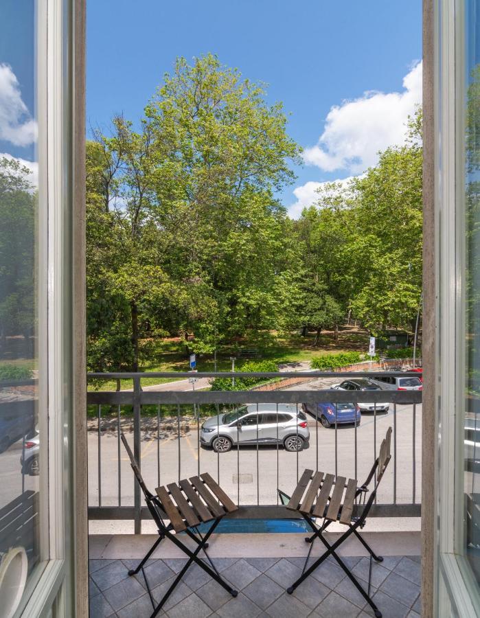 Double or Twin Room Partial Sea View