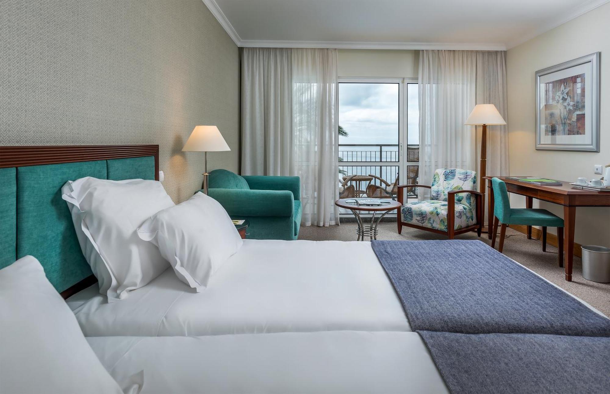 Superior Triple Room Sea View