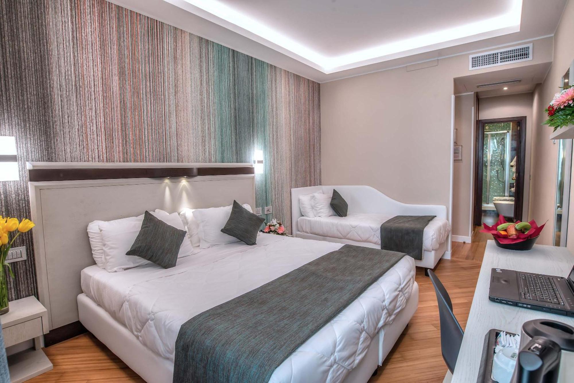 Triple Room,1580515359:JPEG