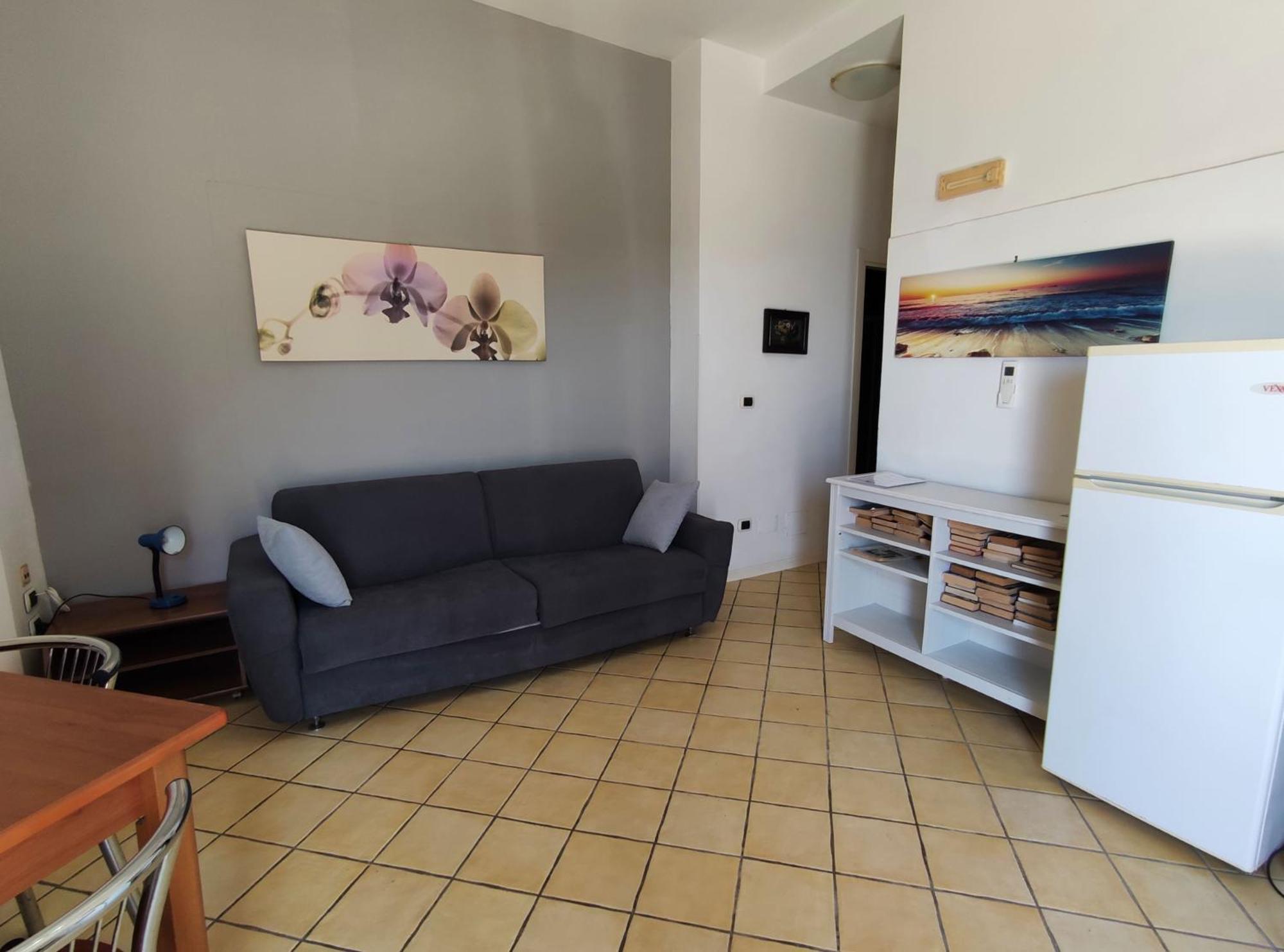 Superior One-Bedroom Apartment