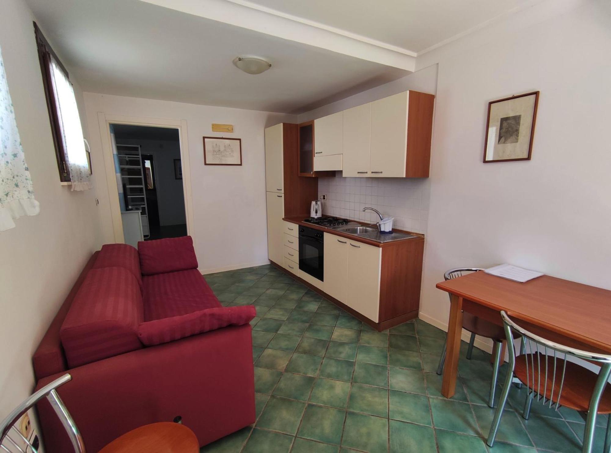 One-Bedroom Apartment