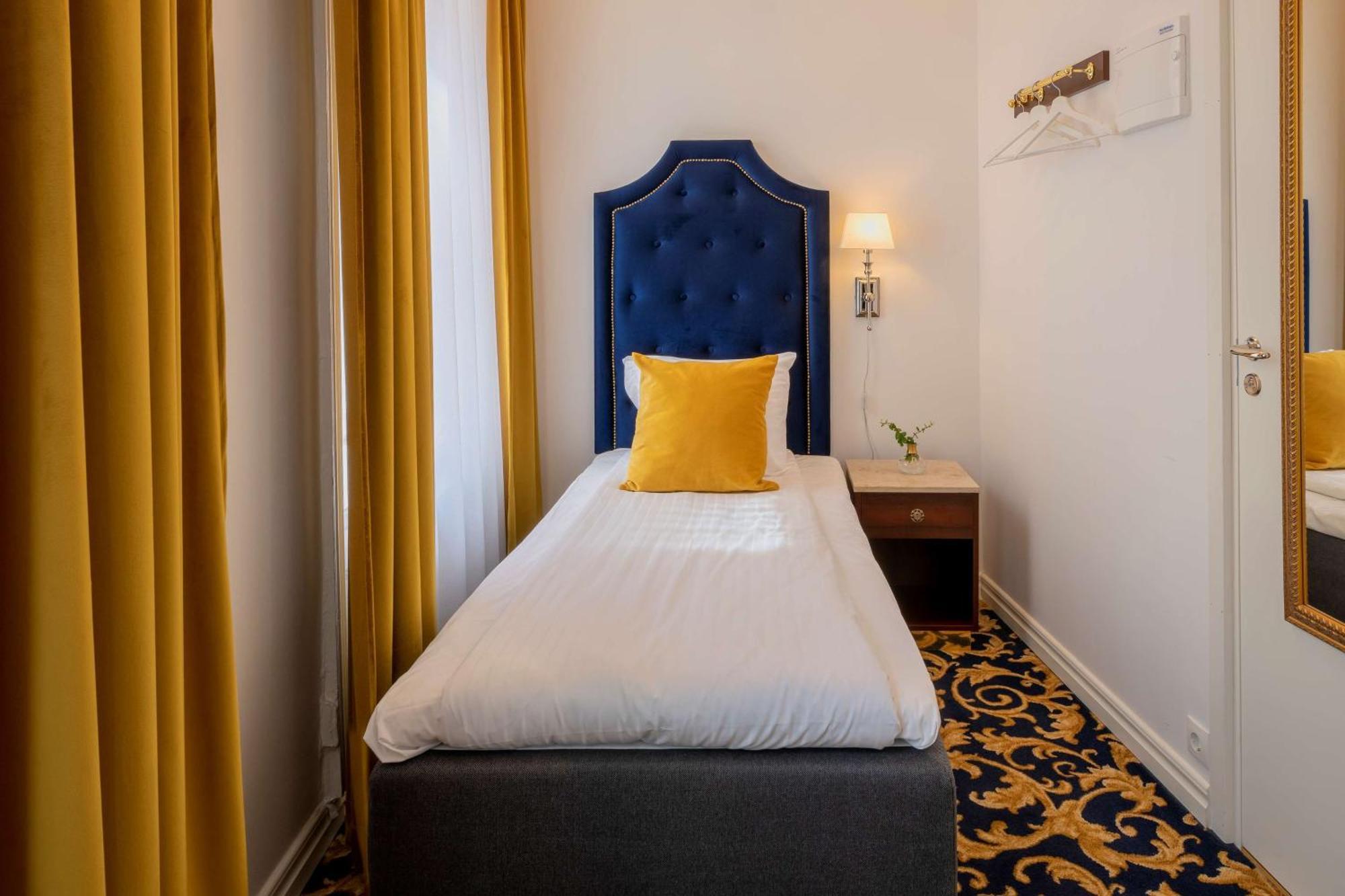 Economy Single Room