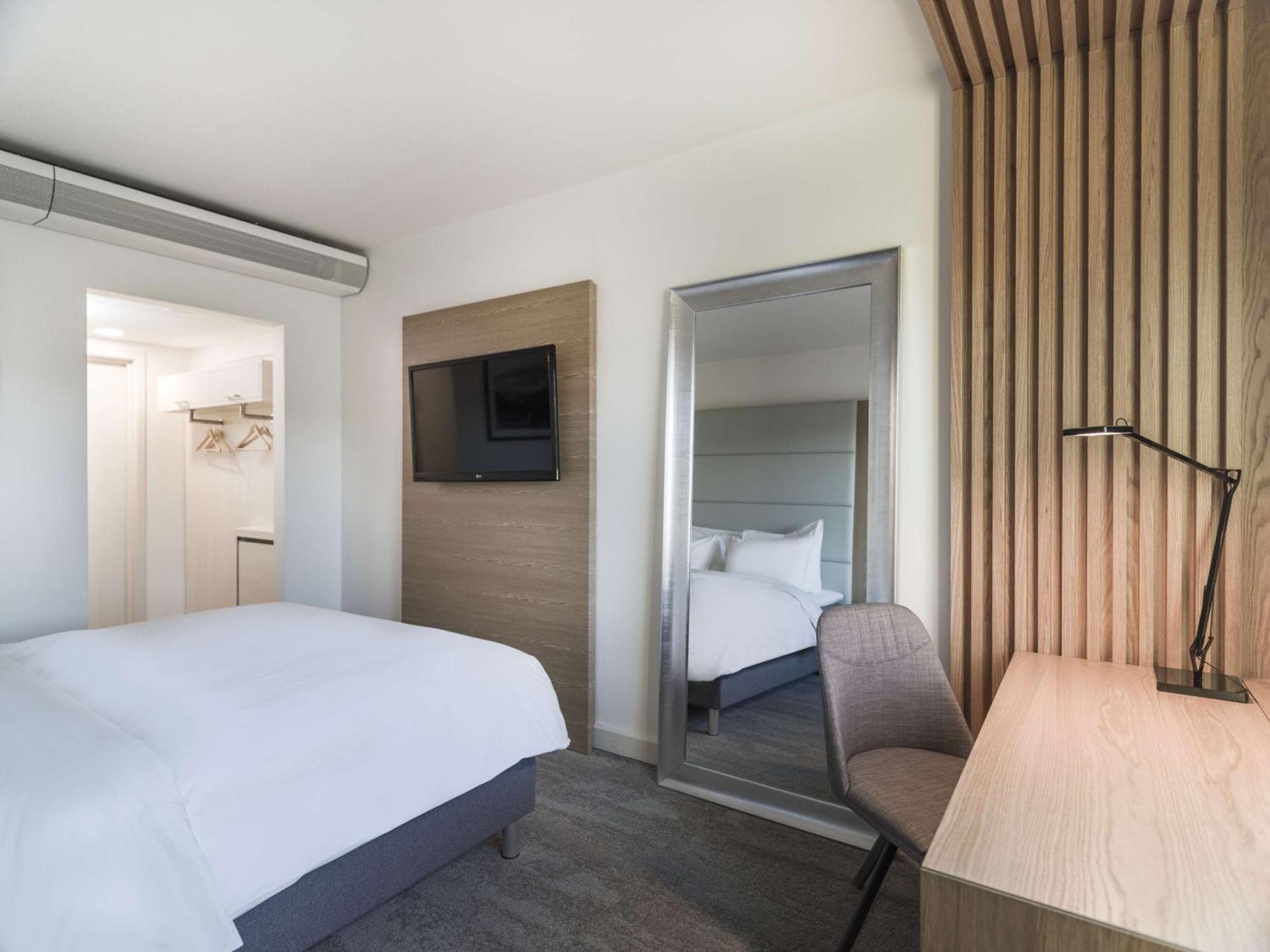 Net Zero Standard Room