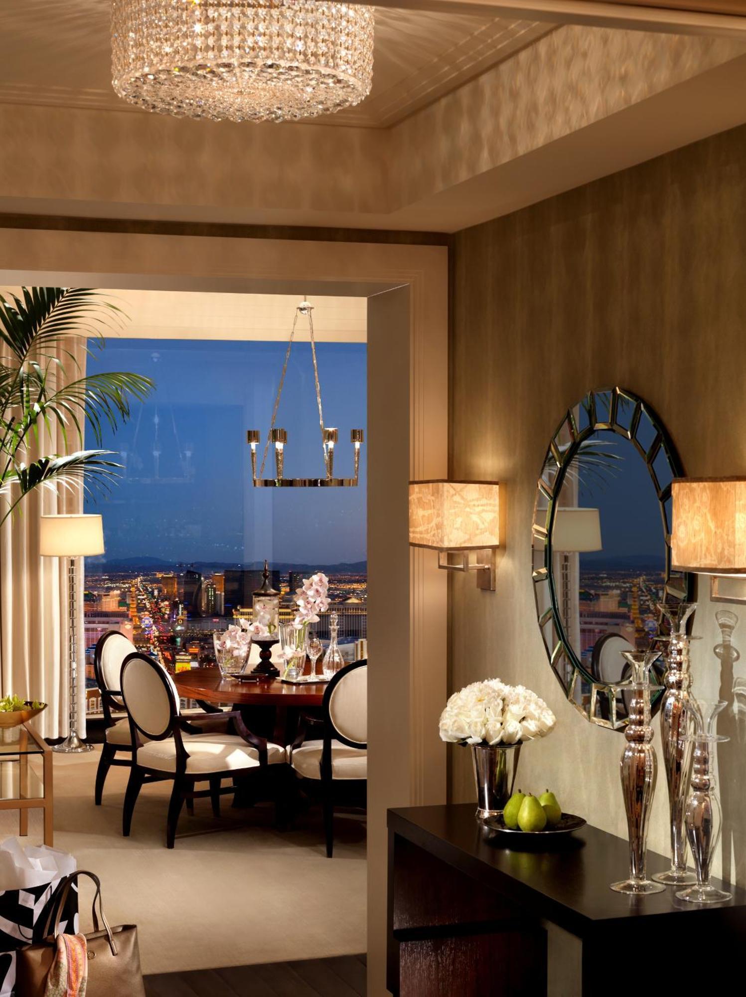 One-Bedroom Penthouse City View