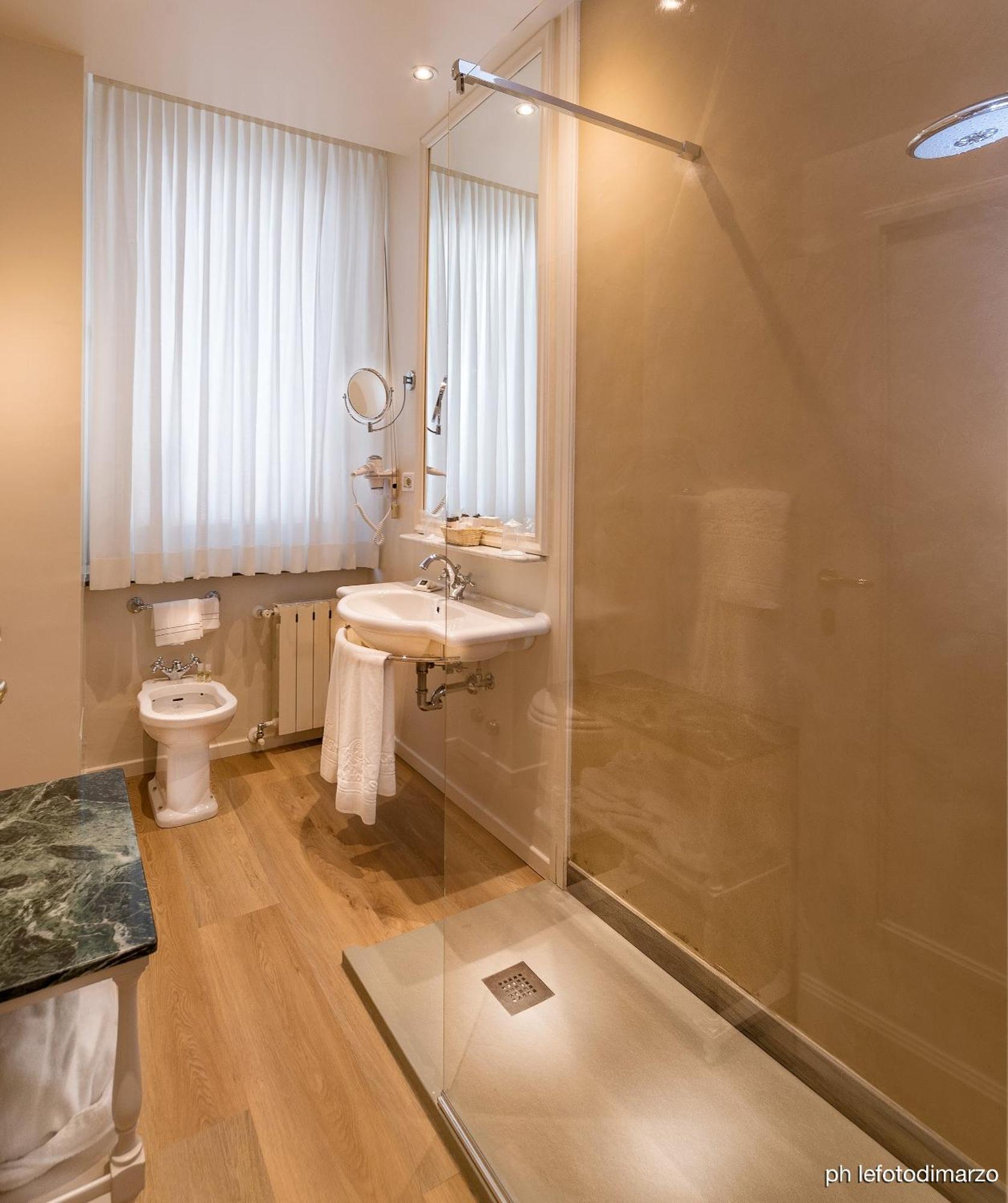 Classic Double Room,1437518848:JPEG