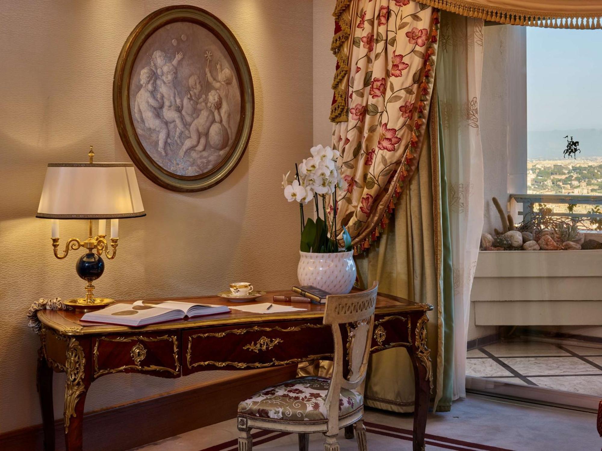 Premium Suite with City View,1549508938:JPEG