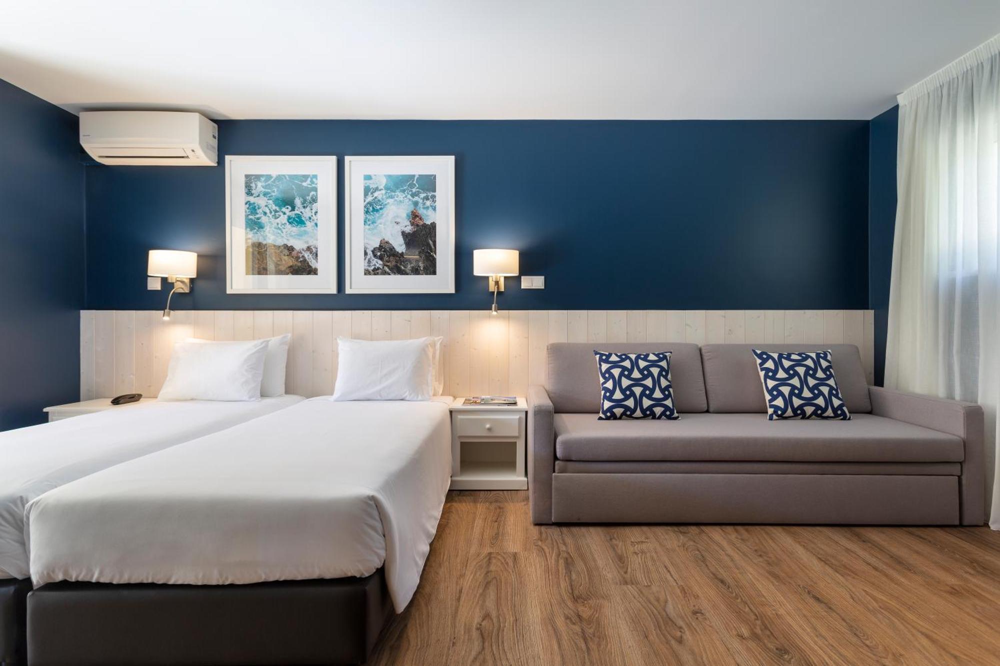 Large Twin Central Room up to 11 years old