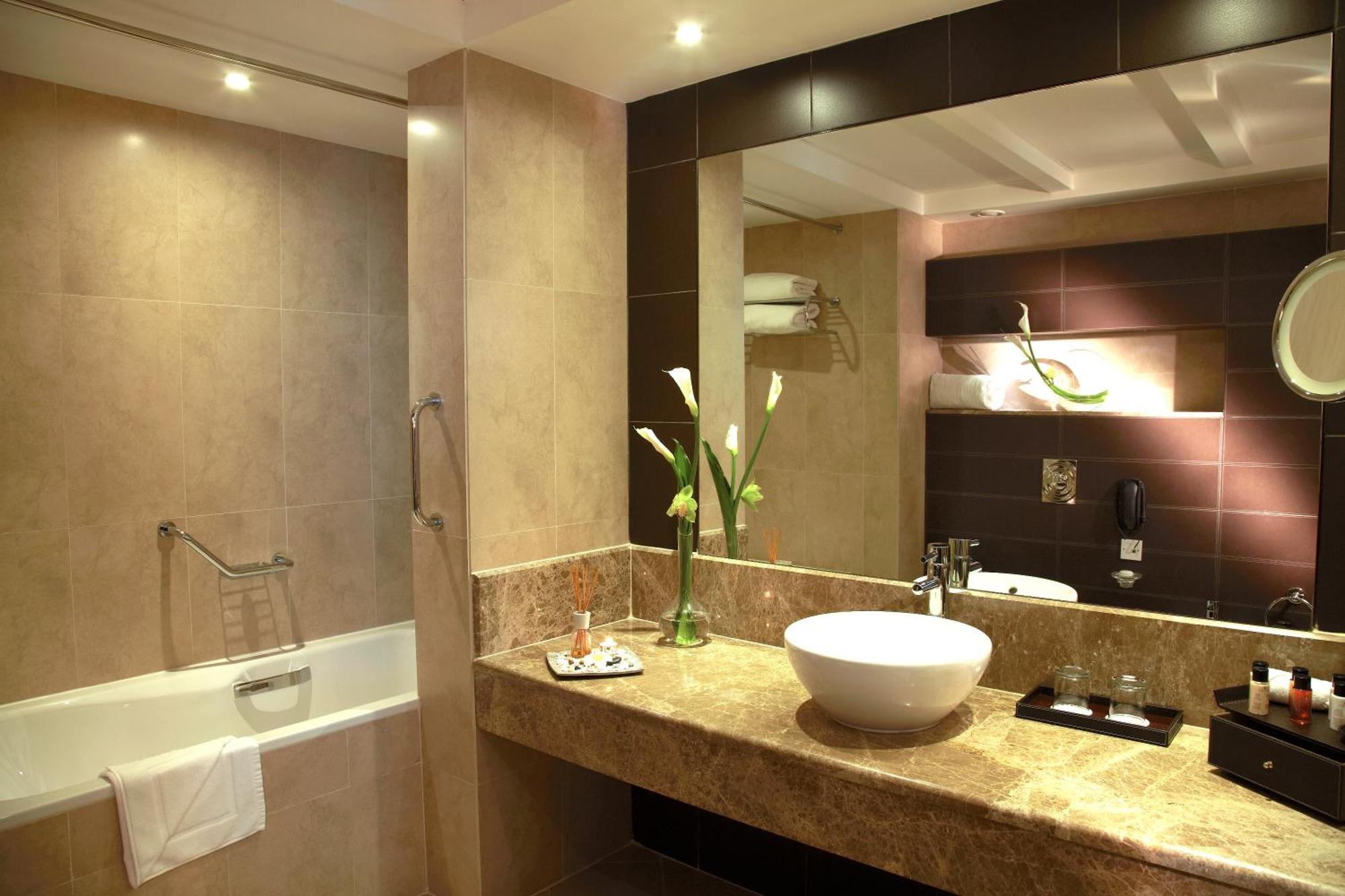 Emerald Suite