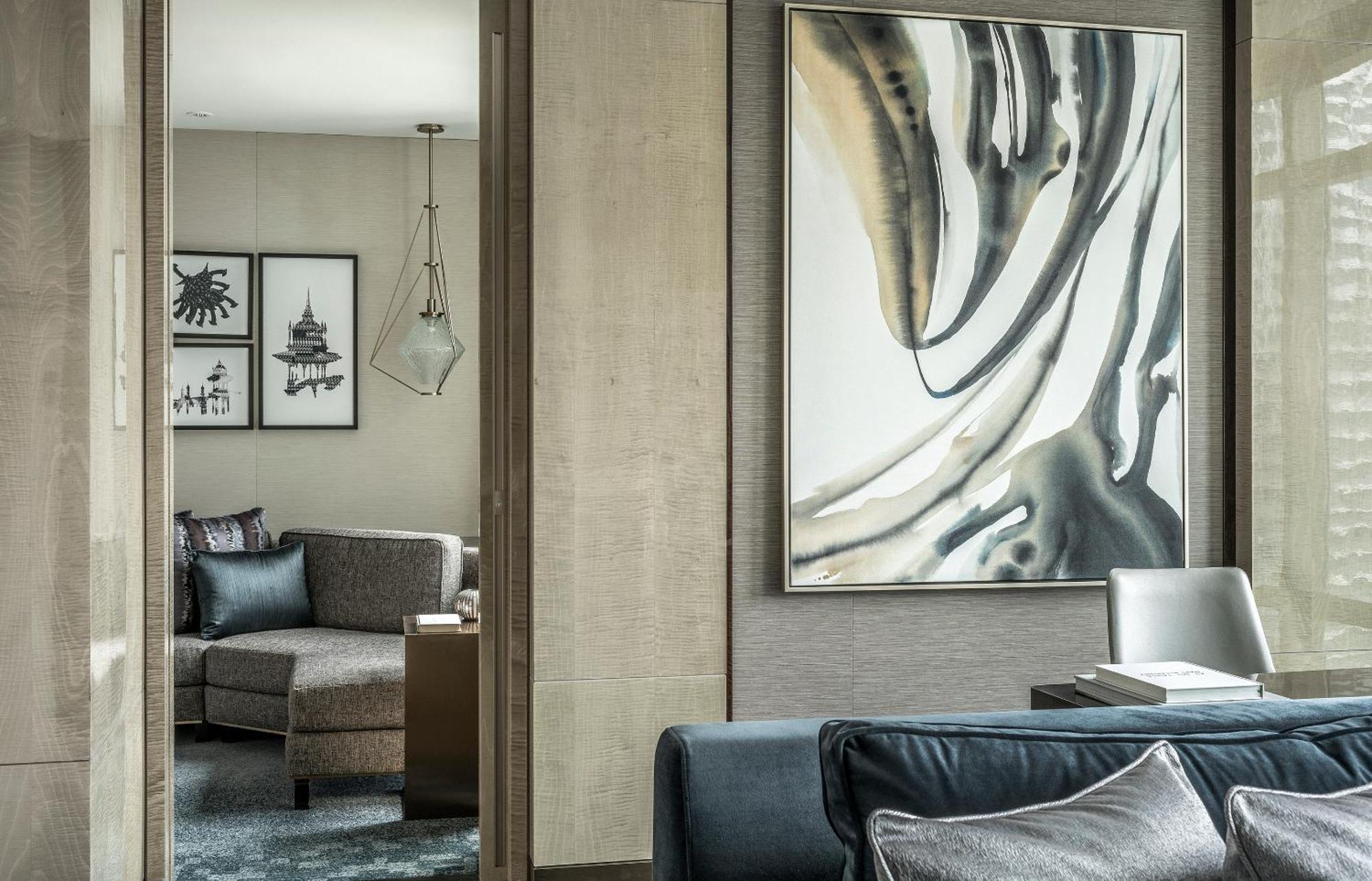 Premier Park-View Suite
