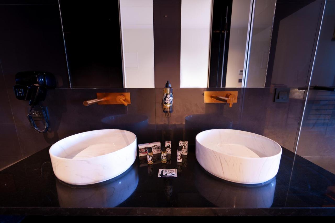 Standard Double Suite