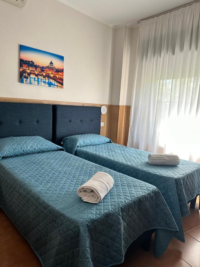 Camera Doppia con Letti Singoli