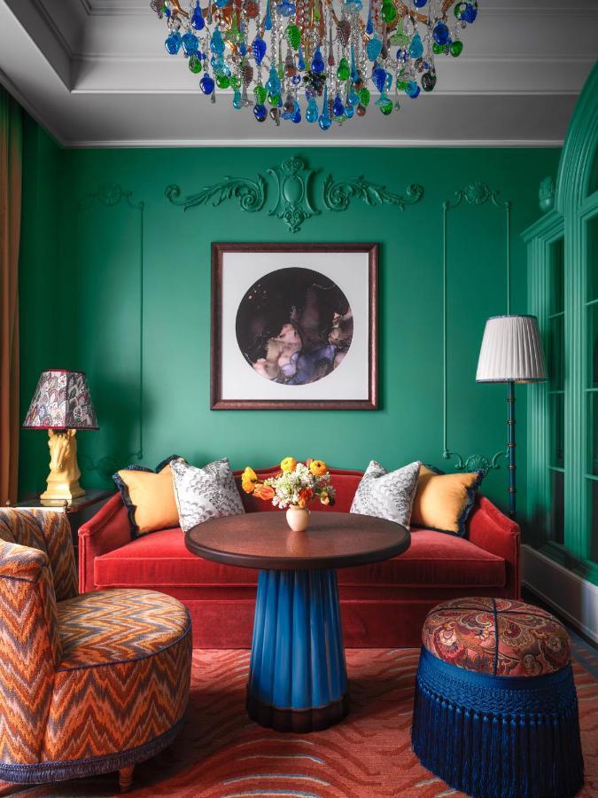Mansion Suite