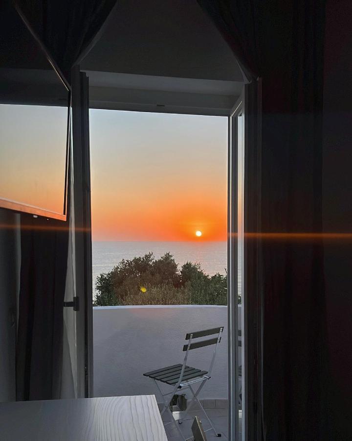 Double Room with Balcony and Sea View,1509939526:JPEG