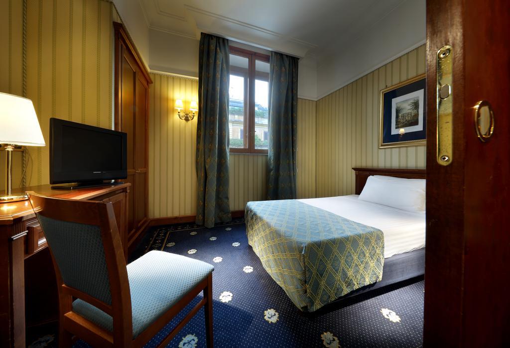 Economy Double Room Small Bed