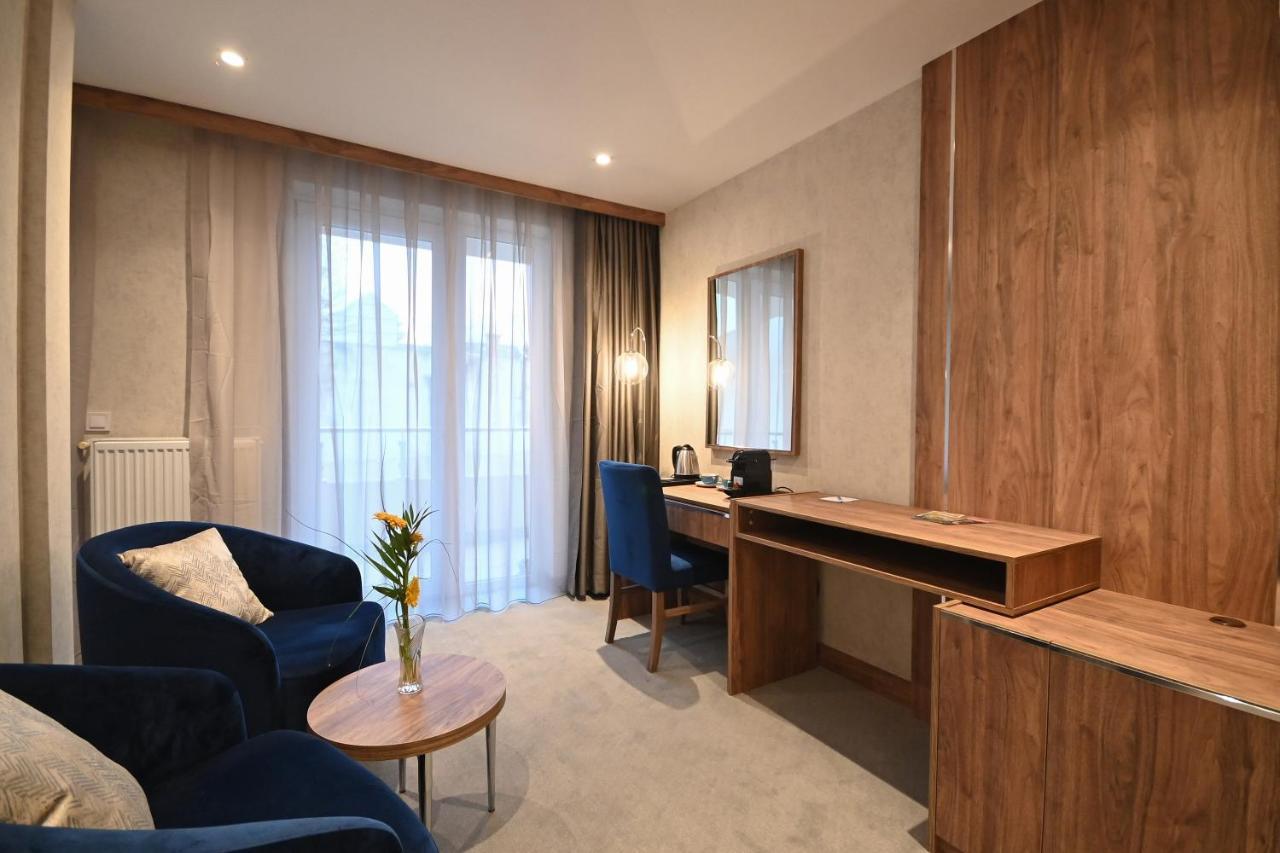 Deluxe Double Room Balcony