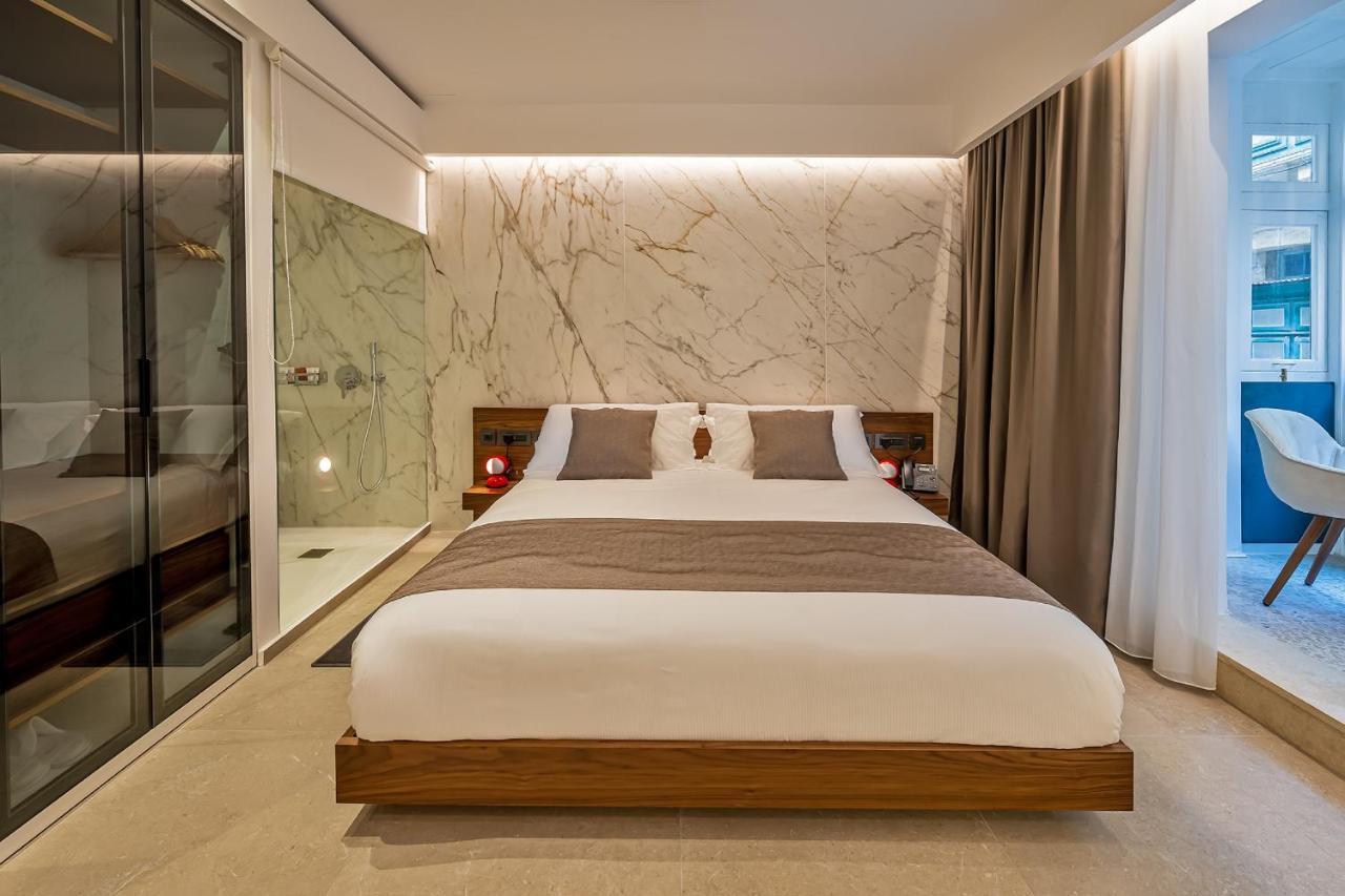 Deluxe Room Maltese Balcony Street View