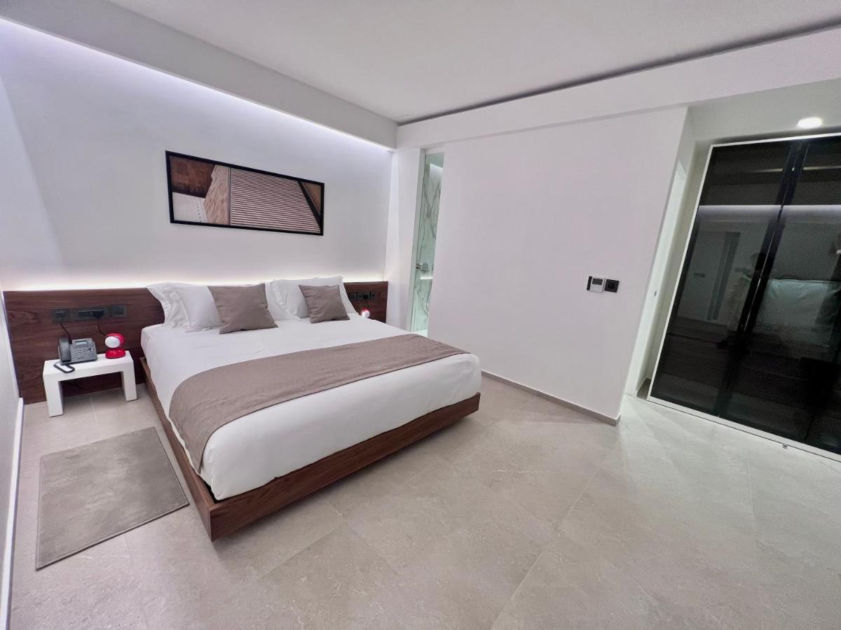 Interior Suite