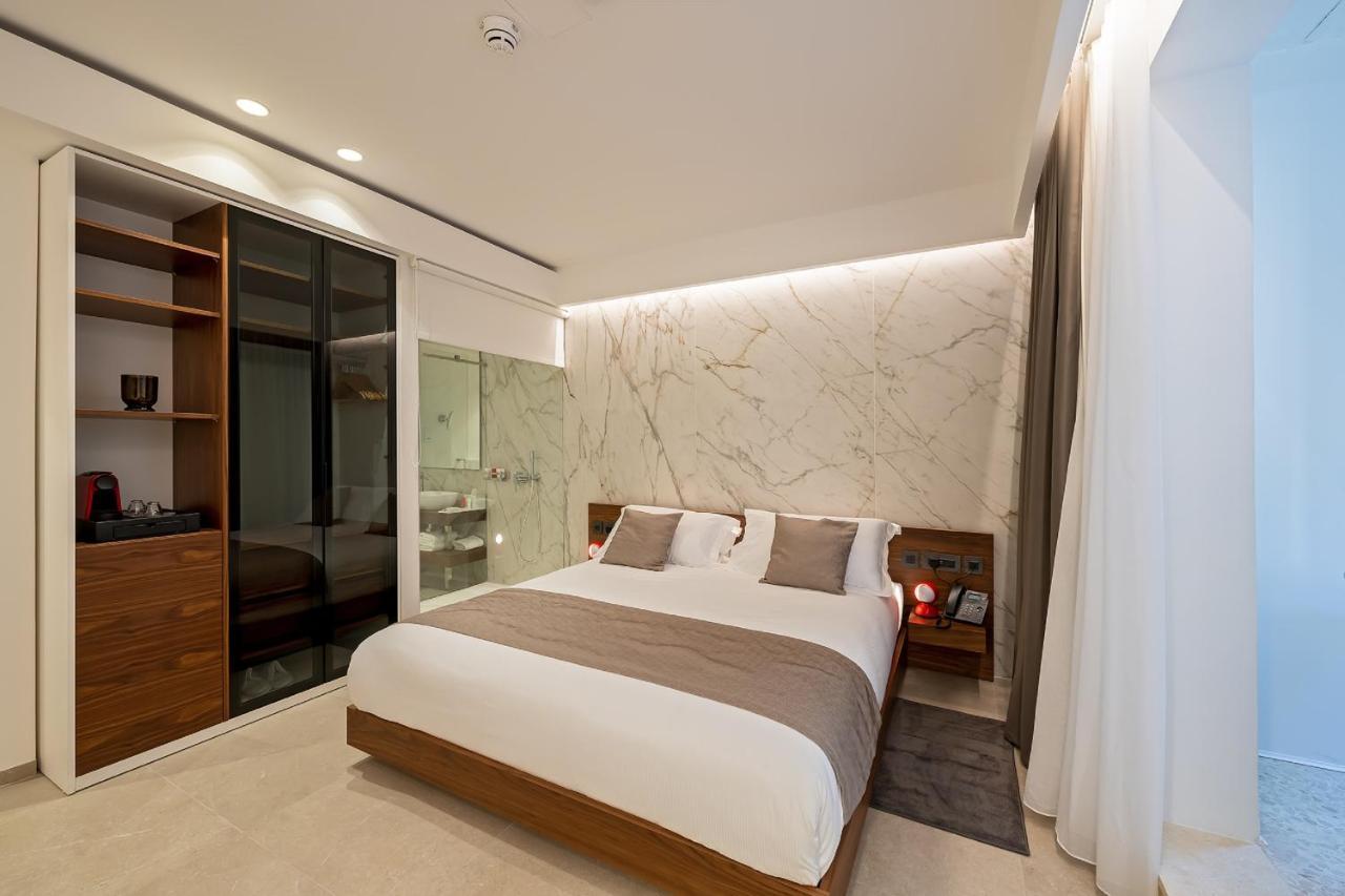 Deluxe Room Maltese Balcony Street View
