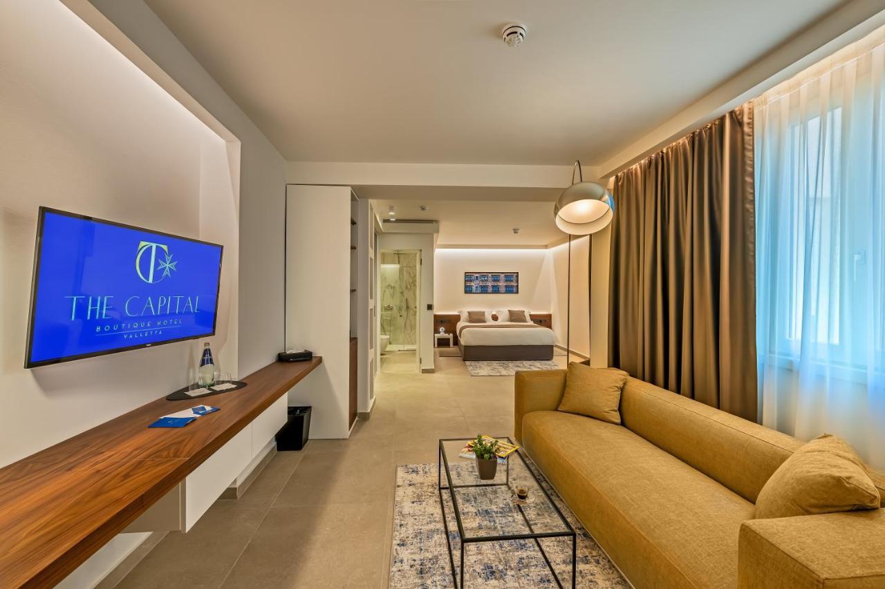Deluxe Interior Suite
