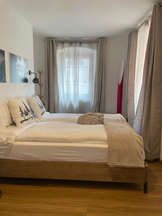Double Room,1469355206:JPEG