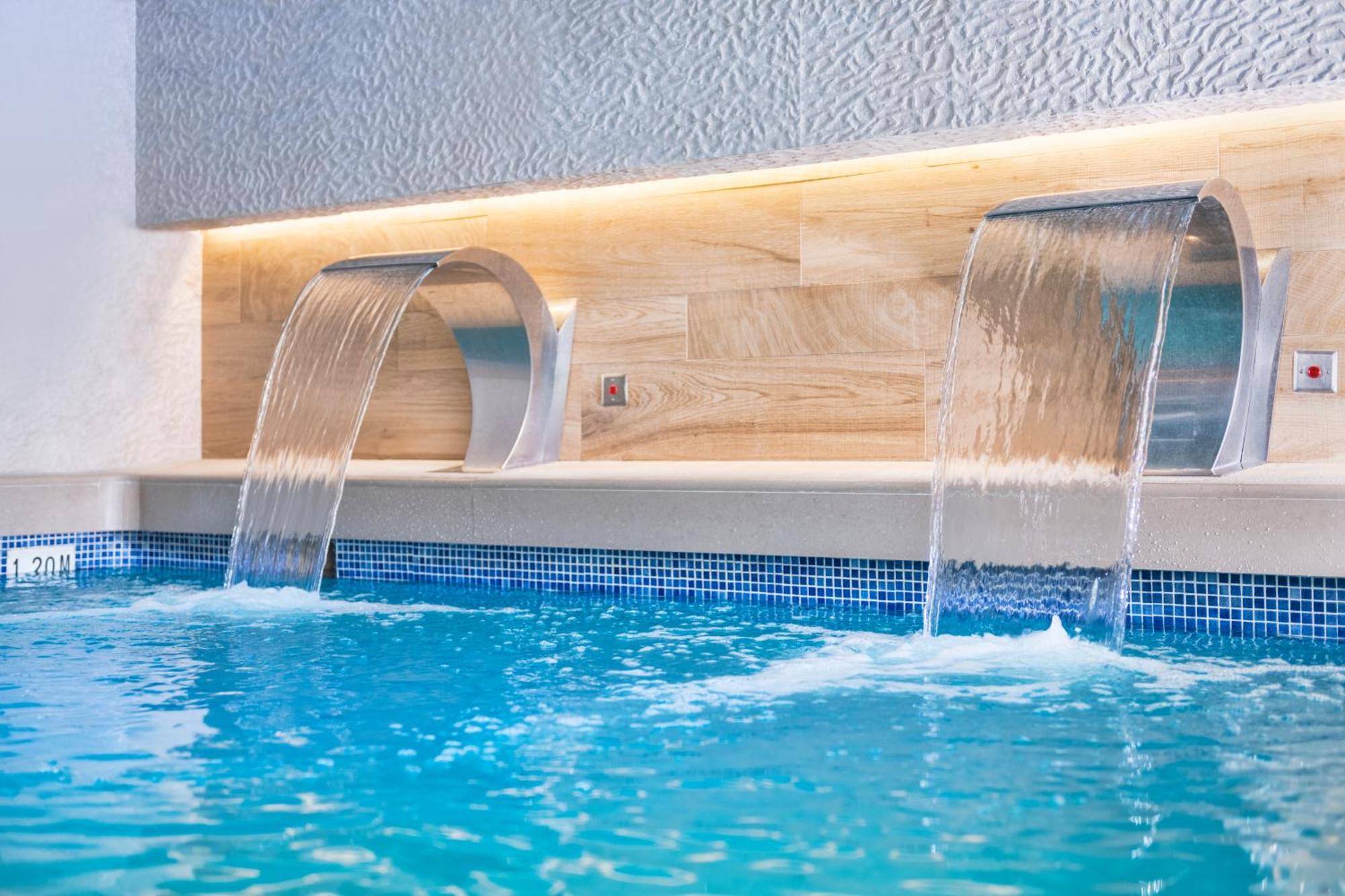 Deluxe Triple Room with Spa Access,1273116952:JPEG
