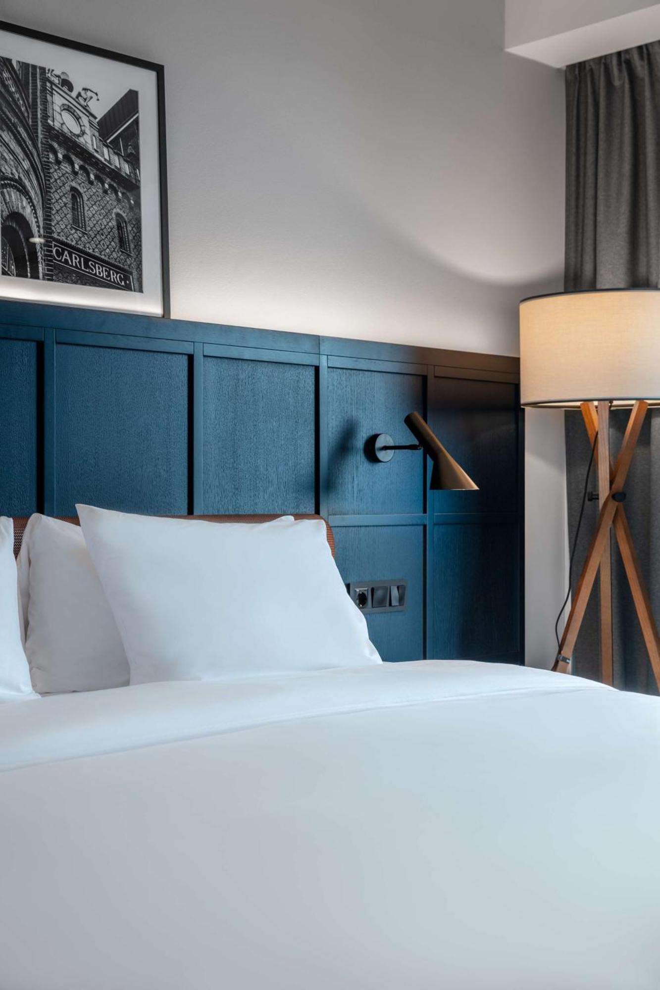 Junior Suite Panoramic City View